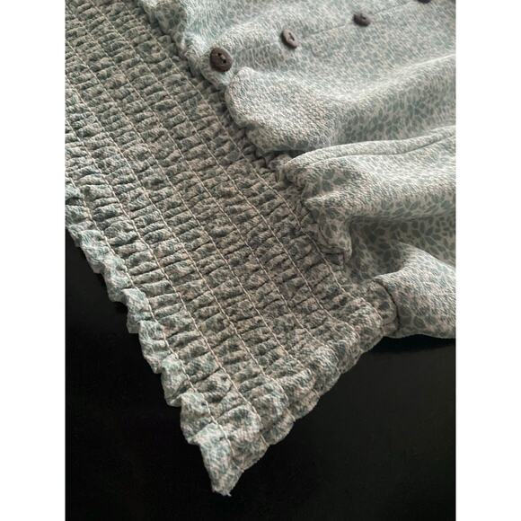 MONTEAU Los Angeles Light Blue Floral Crop Summer Top sz M - Picture 5 of 10